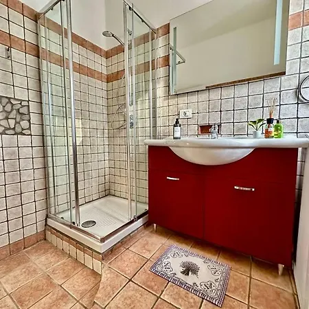 Near Orio Bgy Malpensata House شقة *